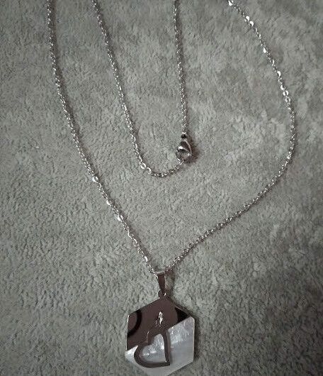 Collar gargantilla y pendientes acero con colgante corazon Nuevos (106)