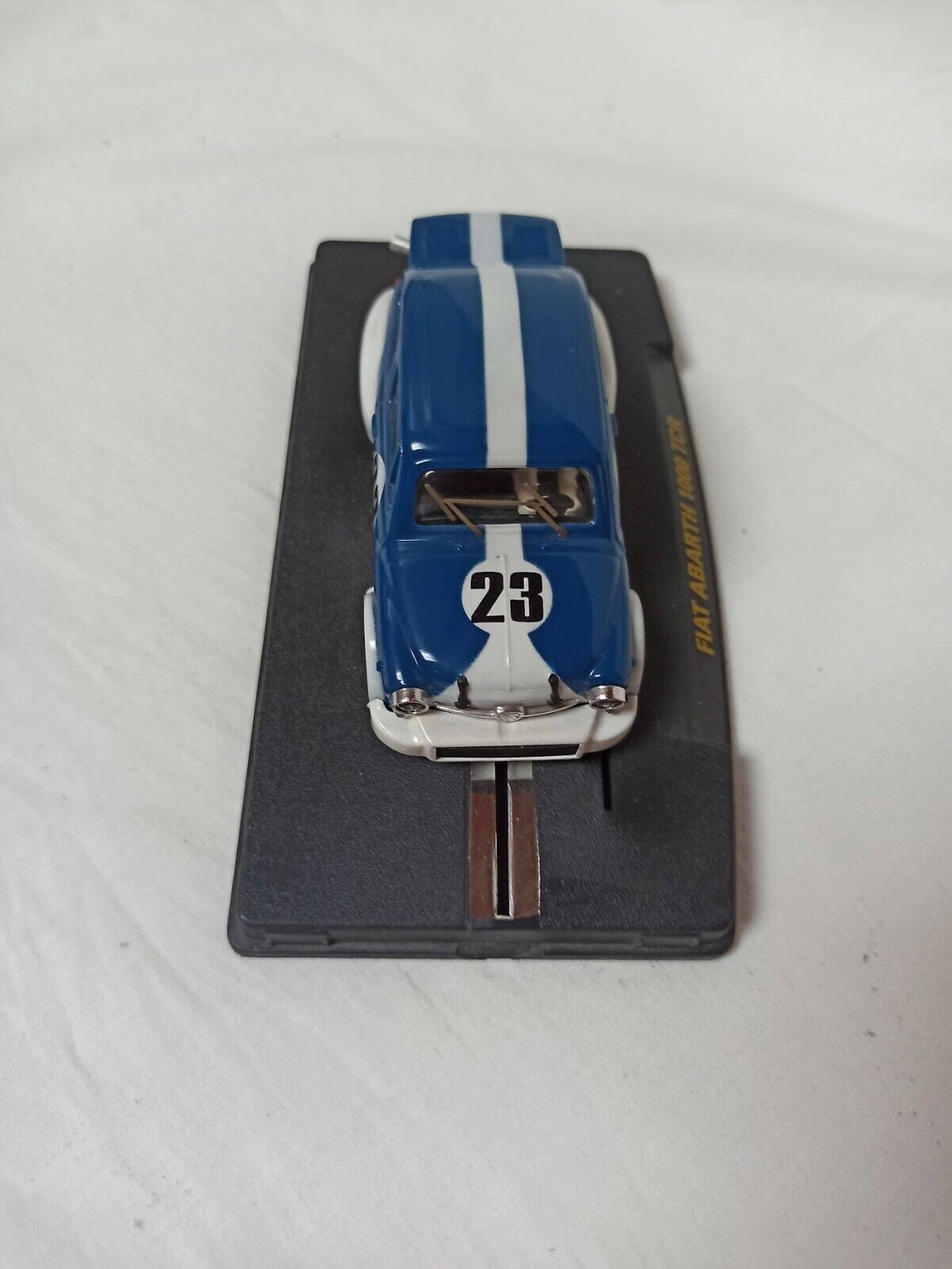 Fiat Abarth 1000 TCR escala 1/32 Nuevo a estrenar con base pero sin tapa (142) - Imagen 5