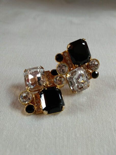 Pendientes bisutería dorados cristales blancos y negros cierre de clip(106) - Imagen 6