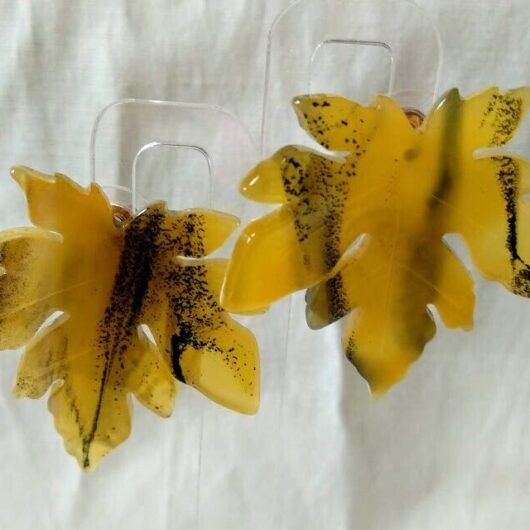 Pendientes mujer en acetato con forma de hoja cierre de presión Nuevos