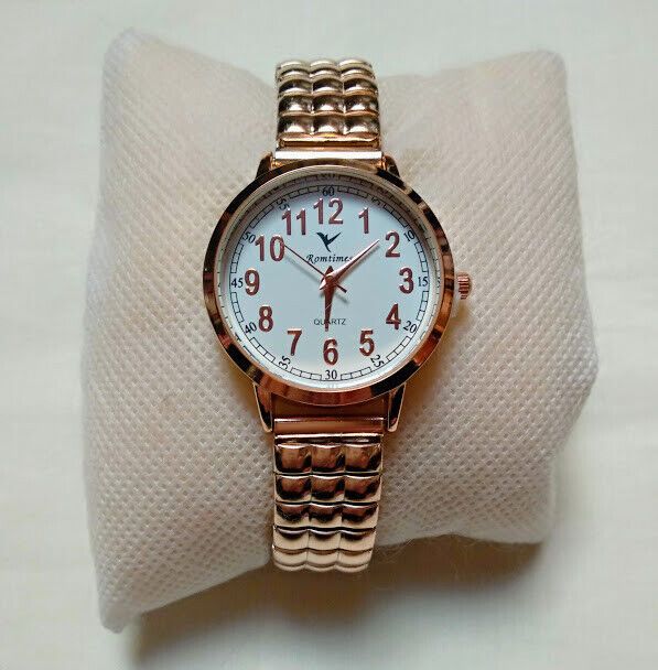 Reloj cadete dorado esfera blanca números correa flexible nuevo con etiquetas