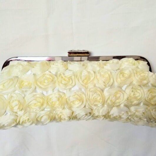 Bolso fiesta,clutch,cartera de mano mujer con cadena con flores Nuevo