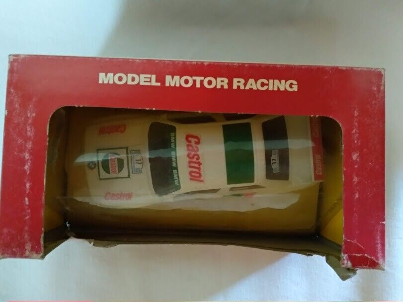 BMW M-3 "Castrol" con luz REF 8437 1/32 Nuevo con caja - Imagen 3