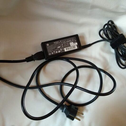 Cargador Adaptador para ordenador  HP 2133 Original COMO NUEVO (124)