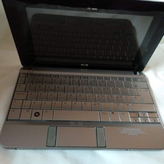 Ordenador portatil 8,9 pulgadas HP 2133 SIN DISCO DURO NI CARGADOR USADO (124)