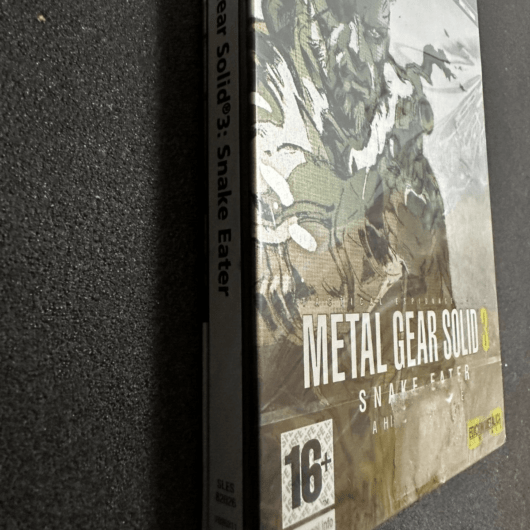 Metal Gear Solid 3 Snake Eater edición limitada metál PS2 PAL.(62).PERFECTO