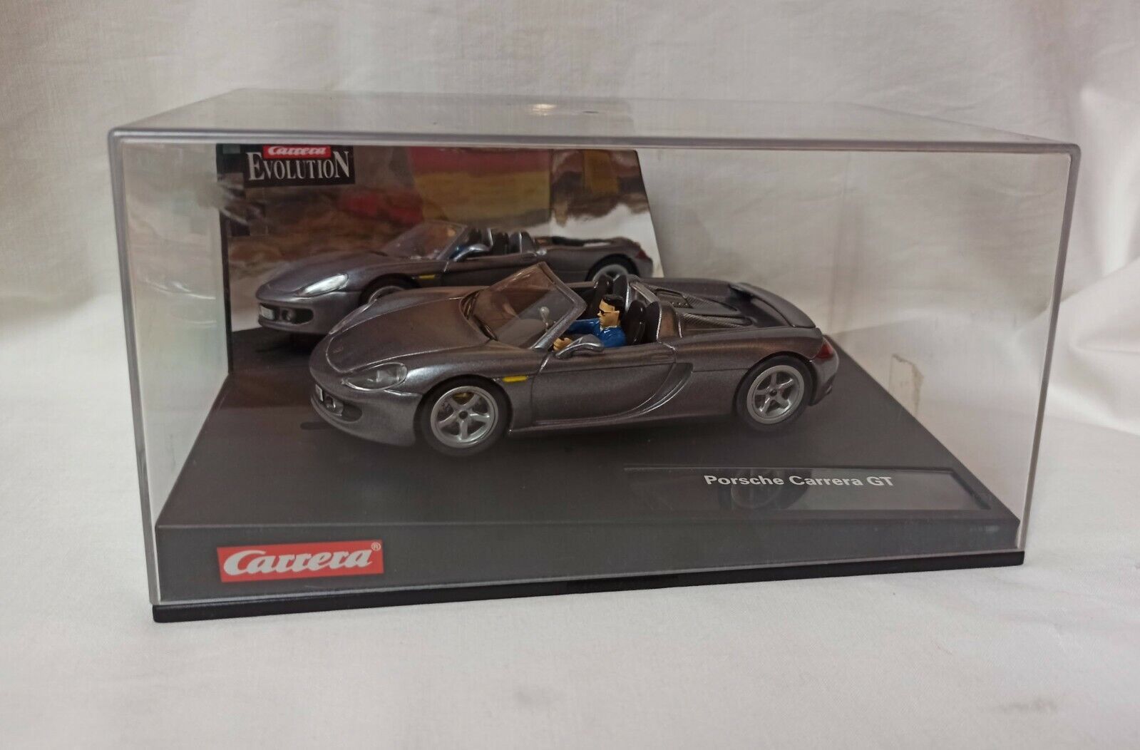 PORSCHE CARRERA GT Nuevo 1/32 modelo 25722 Slot Car dark silver NUEVO (147)