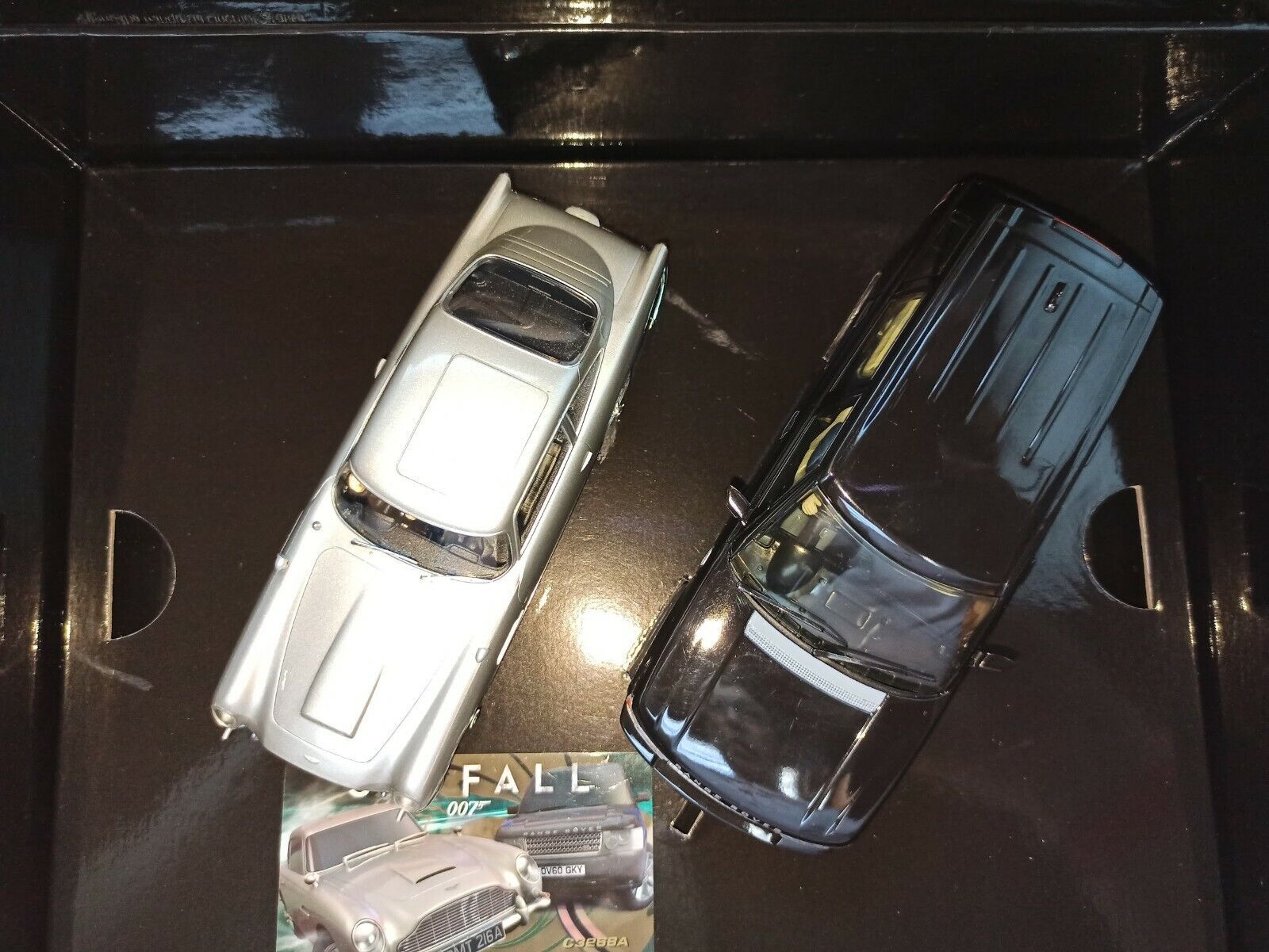 SCX SKYFALL 007 ASTON MARTIN Y RANGER ROVER 1/32 edición limitada Nuevo (149) - Imagen 4