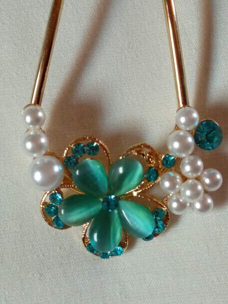 Peineta mujer dorada flor diferentes colores piedras y perlas Nueva. - Imagen 12