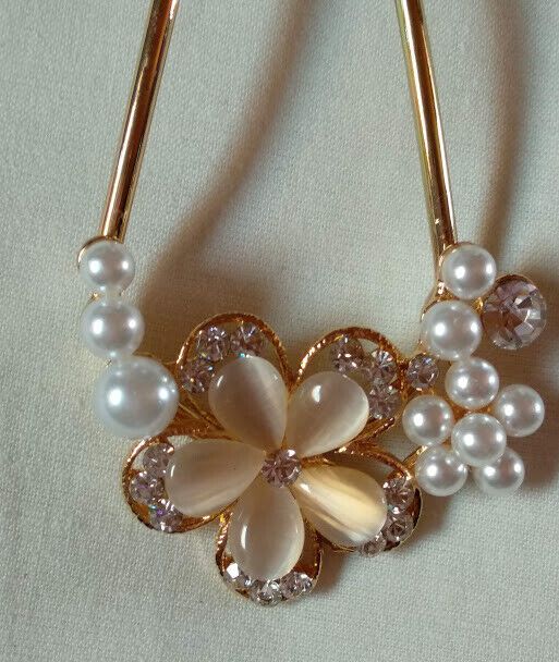 Peineta mujer dorada flor diferentes colores piedras y perlas Nueva. - Imagen 8