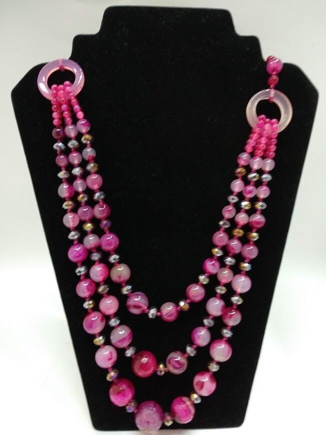 Collar agatas naturales color rosa Nuevo con etiquetas.