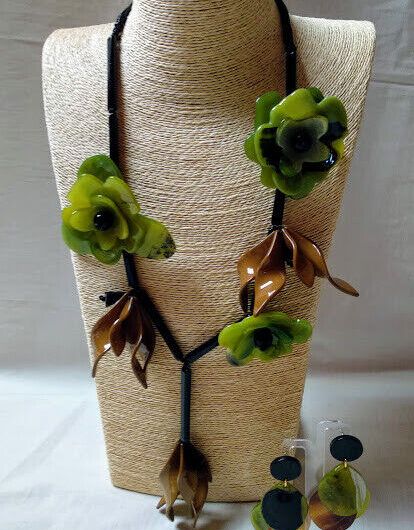 Collar y pendientes a juego en resina tipo bohemio muy ligero Nuevo
