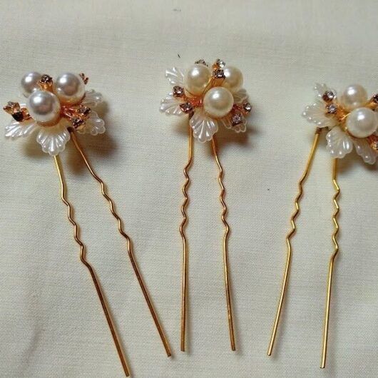 Horquilla aderezo mujer ceremonia dorado perlas y símiles Nuevo