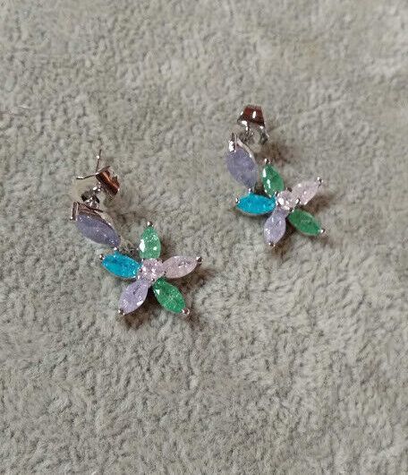 Pendientes bisuteria rodiada largos piedras color Presión Nuevos (106)