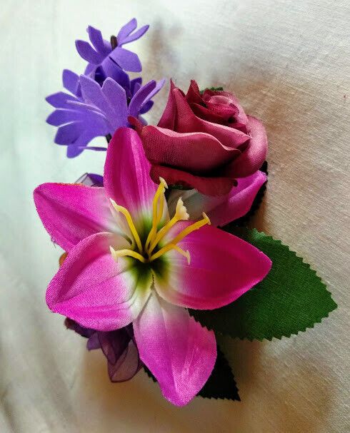 Tocado broche mujer flores tela combinando colores morados Nuevo - Imagen 6