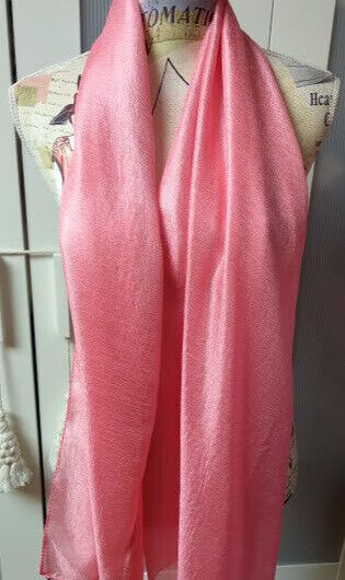 Fular 30% seda y 70% viscosa en bonito color coral (134)