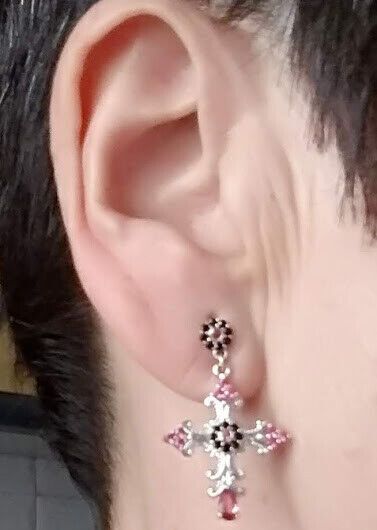 Pendientes Plata de Ley con rubíes forma cruz presión Nuevos