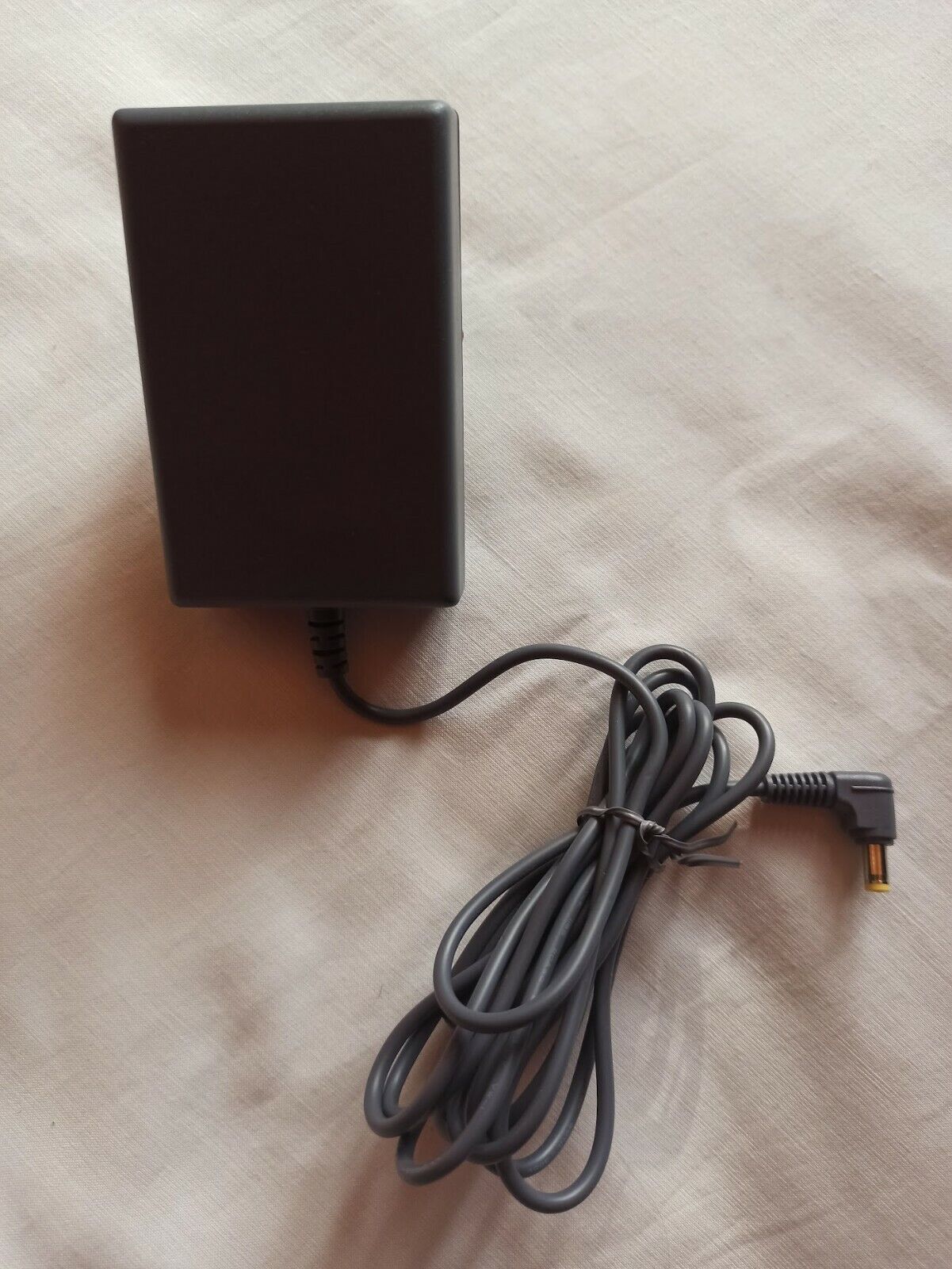 Adaptador de corriente y cable original SONY para playstation ONE (153) - Imagen 3