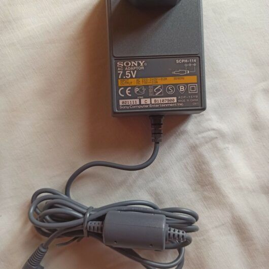 Adaptador de corriente y cable original SONY para playstation ONE (153)