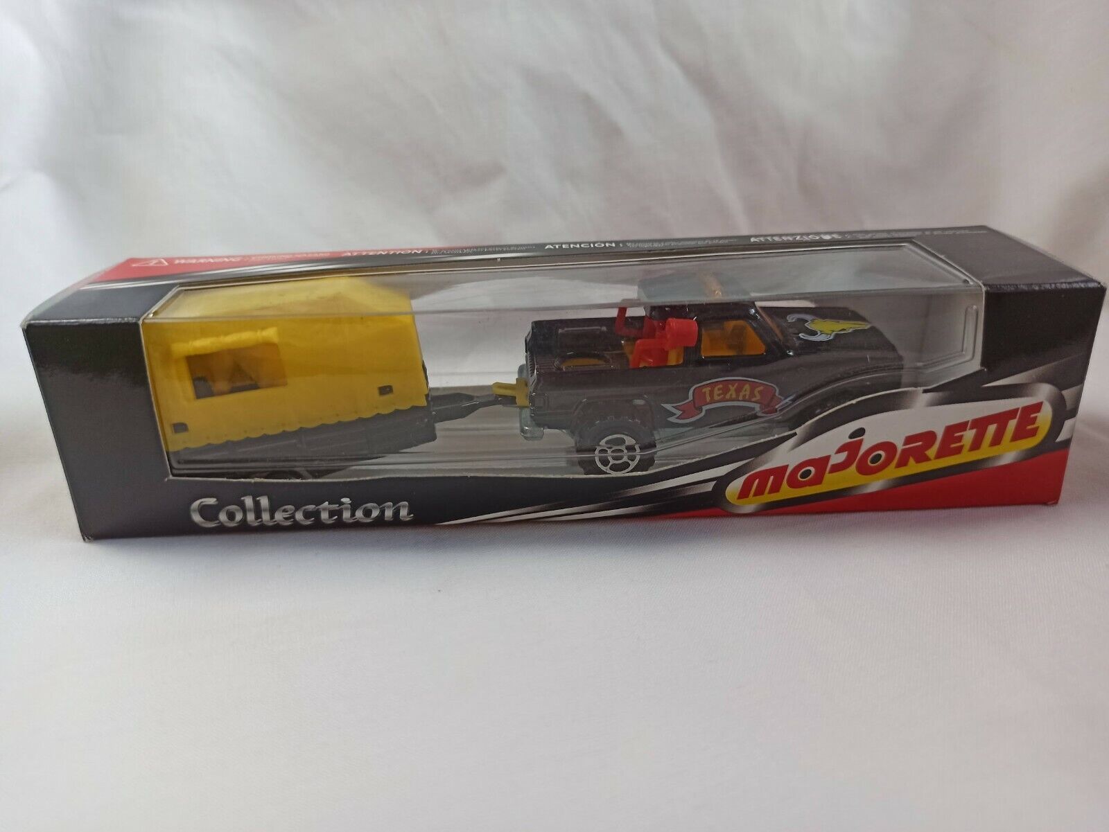 COCHE CON REMOLQUE Y CABALLO METAL MAJORETTE Nuevo con caja (144)